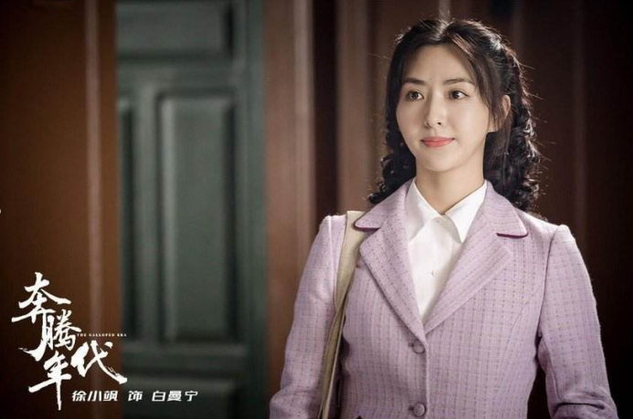 9 年前她是杨幂助理，如今和杨幂平起平坐，娱乐圈最狠“励志姐”