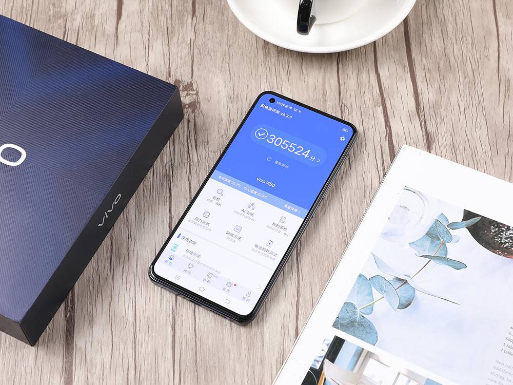 双模5G仅3298，三星AMOLED屏+4200mAh，真香