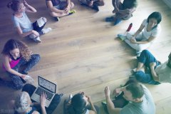 卖货的时代已经过去，未来能赚大钱的人