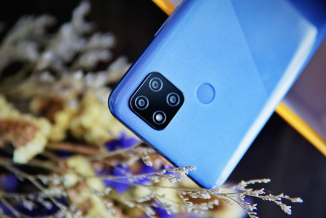 百元能有什么好手机？那你就大错特错了，这几款机型性价比非常高