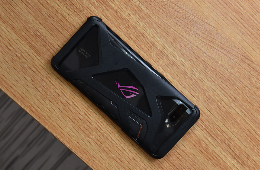 玩游戏当然还是要看游戏手机，这三款拿捏了