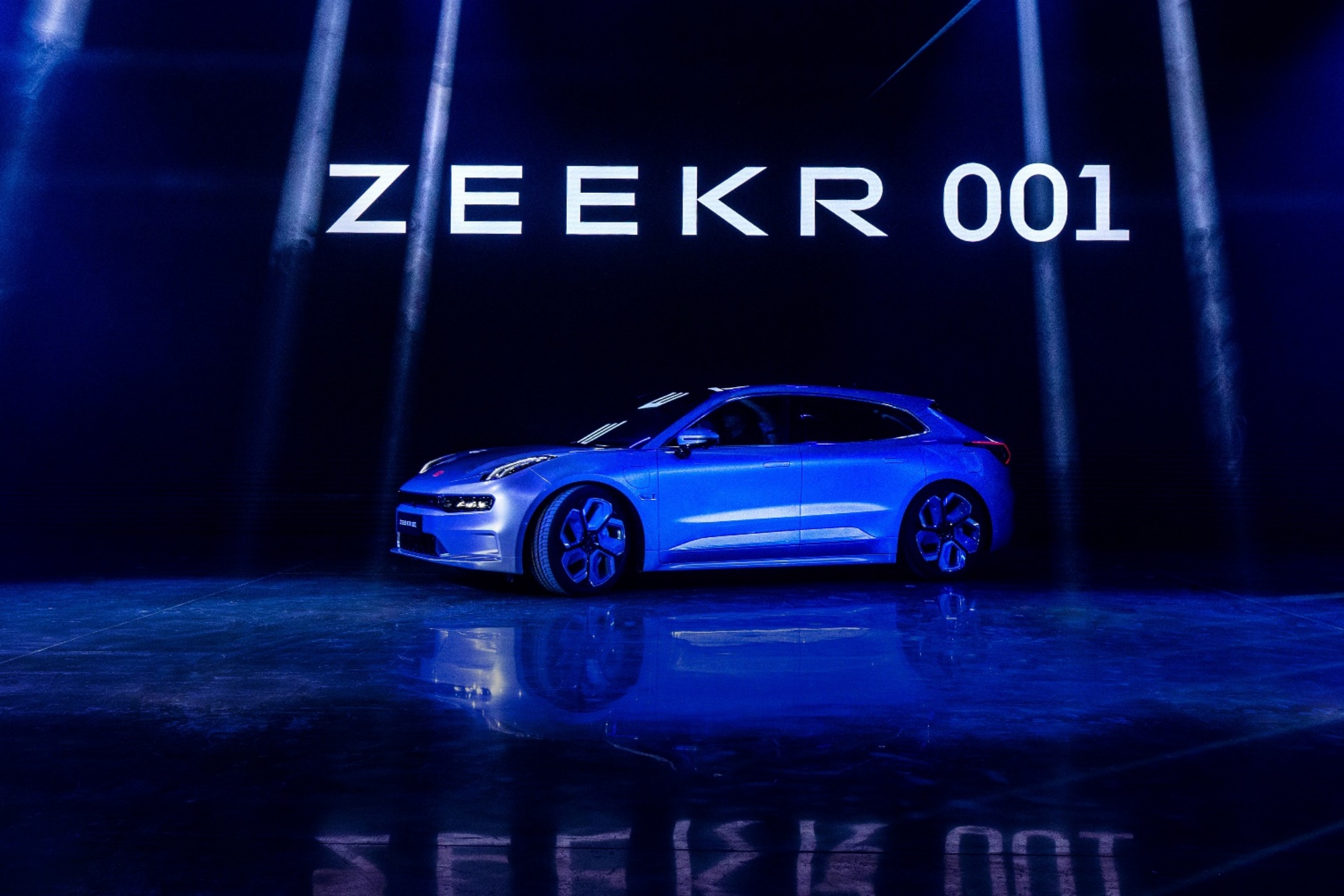 极氪的智能化攻势，从001开始