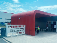 特斯拉危机48小时：道歉未抵达维权车主，仍称刹车系统成熟