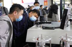 中美拼“芯”，谁将笑到最后