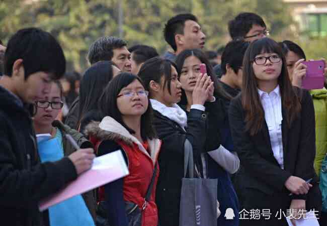 为什么很多应届生没经验，月薪却能过万？