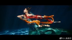 端午五彩洛神惊艳演绎水下飞天