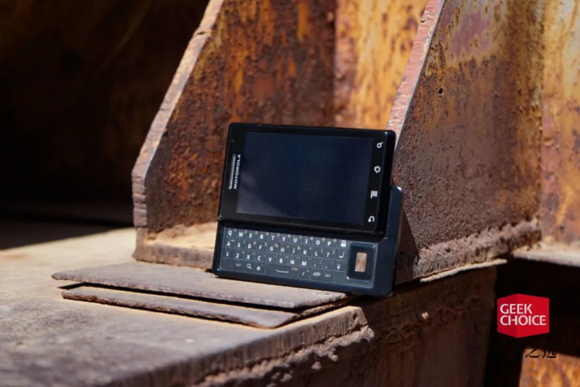 新「戴妃」发布,摩托罗拉你把这些经典机型都复刻了吧