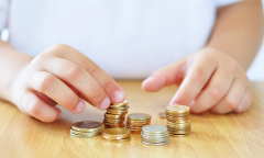 30 万元入股比亚迪，收获近 200 亿