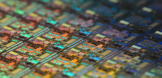 荣芯 16.66 亿元拍得德淮半导体,比亚迪半导体未出价