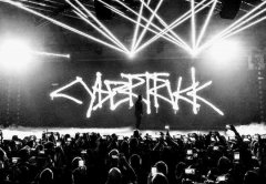 马斯克召集特斯拉员工大会：2.5 万美元汽车不会命名为 Model 2