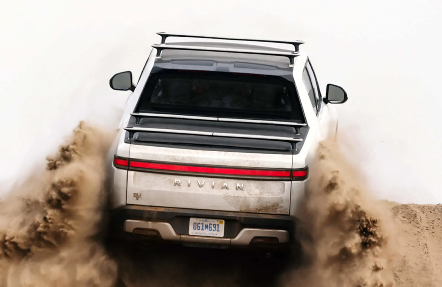 SEC 文件显示:亚马逊持有电动汽车制造商 Rivian 20%股权