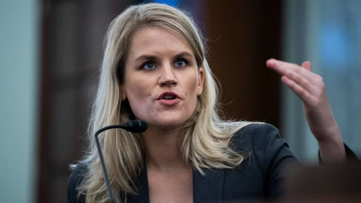 Facebook(Meta)举报人:扎克伯格应该辞去 CEO 一职