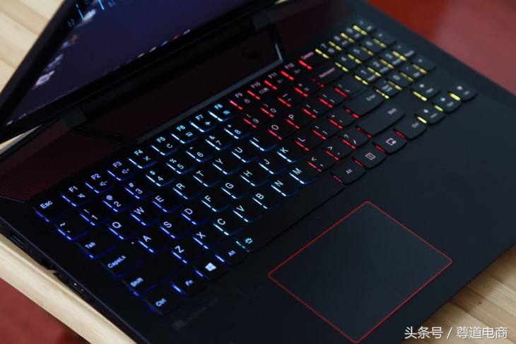 联想y720笔记本配置（详解联想拯救者r720详细参数）