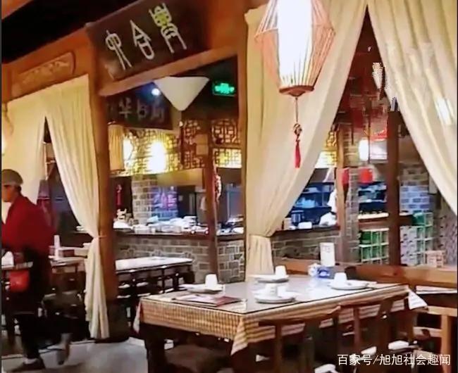 男子饭店吃出石子被硌掉牙，河北某餐厅：给他免单，他还不愿意