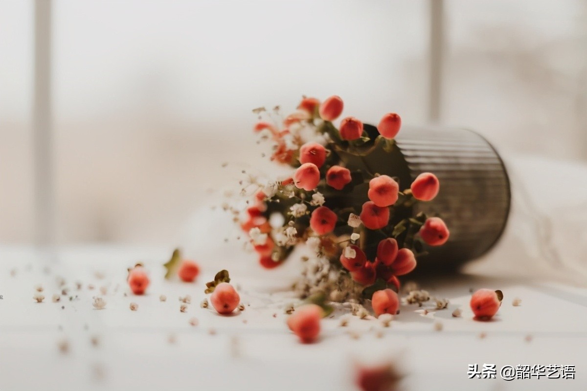 爱情是自私的句子（爱情是自私的经典语录）