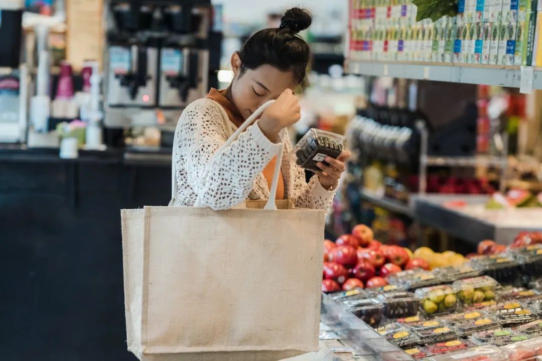 用假冒卡、找代购、买分装，山姆超市“逼疯”年轻人