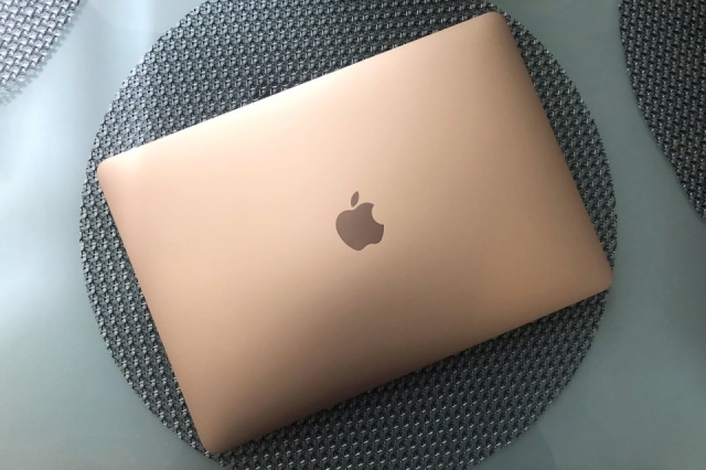 macbook  air重量比较（目前为止最轻薄笔记本）