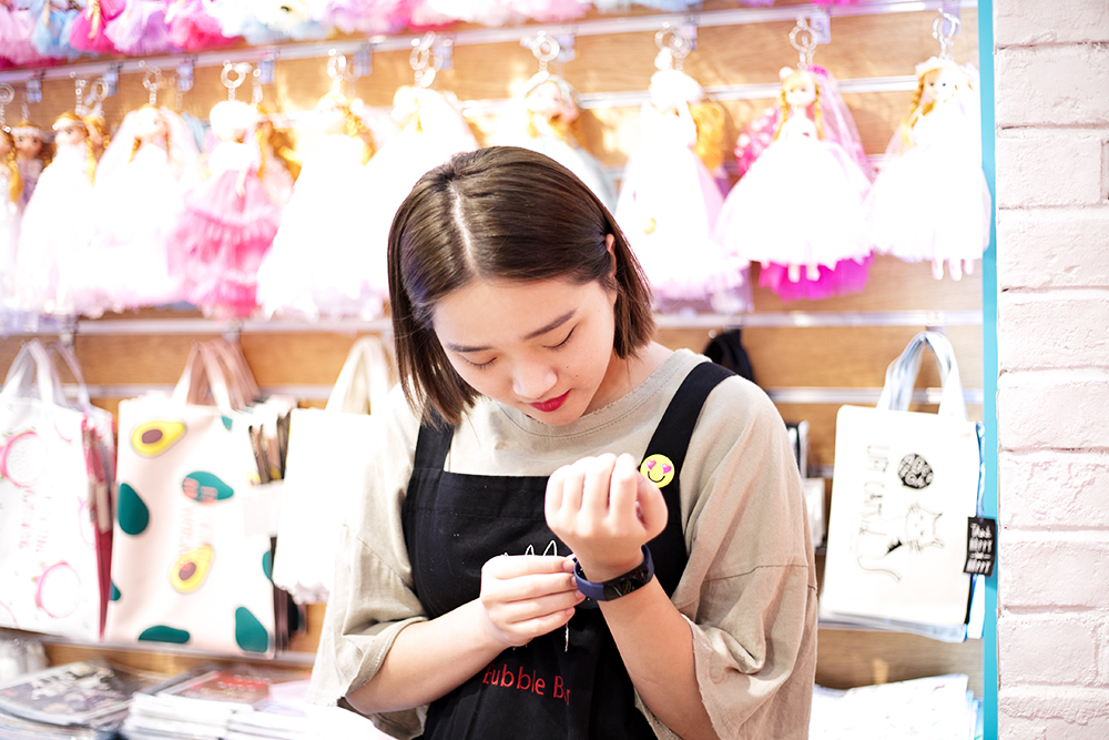 荣耀3手环怎么连接蓝牙（教你如何使用荣耀手环3）