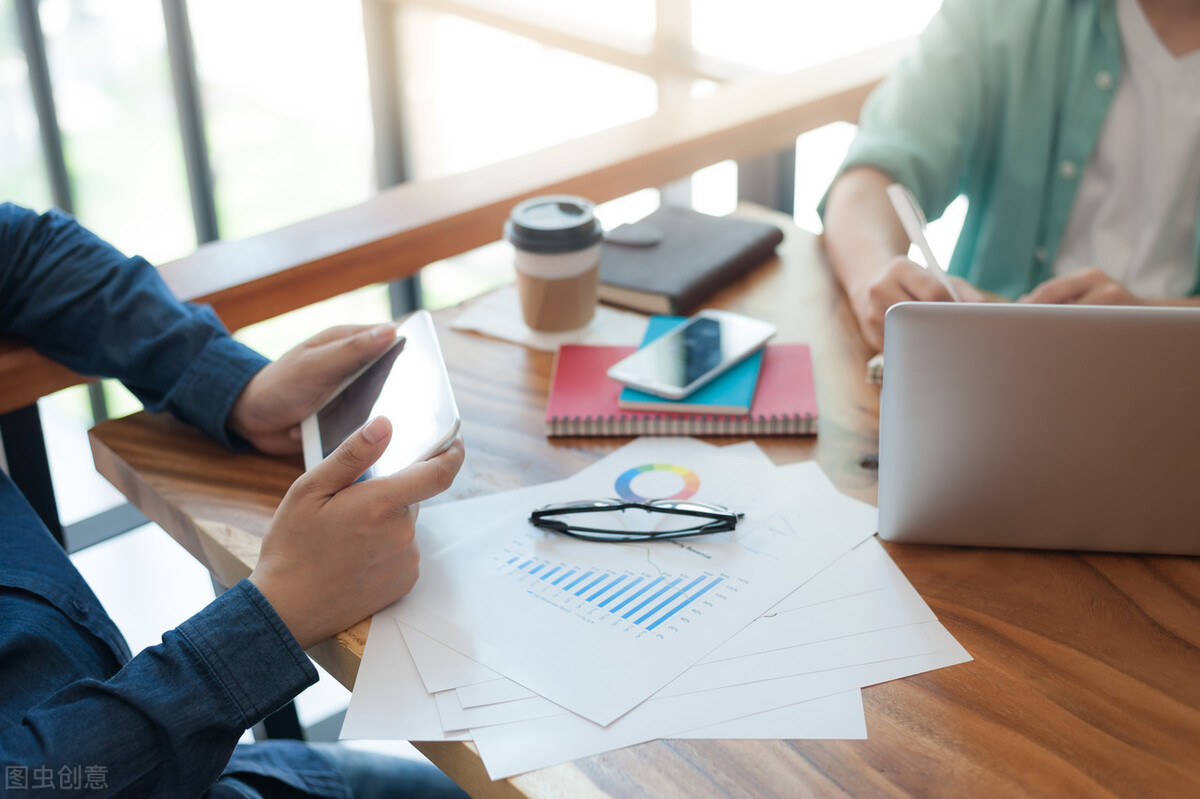 如何攒钱的妙招技巧（每个月的存钱技巧）