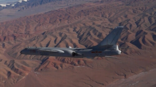 提气！轰-6K飞行员谈绕岛巡航：谁还不在自家院子里转一转