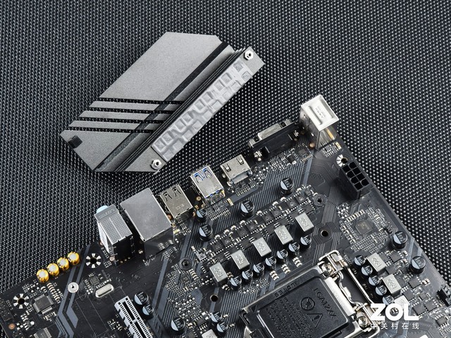 h55主板支持怎么内存（英特尔h55主板参数）