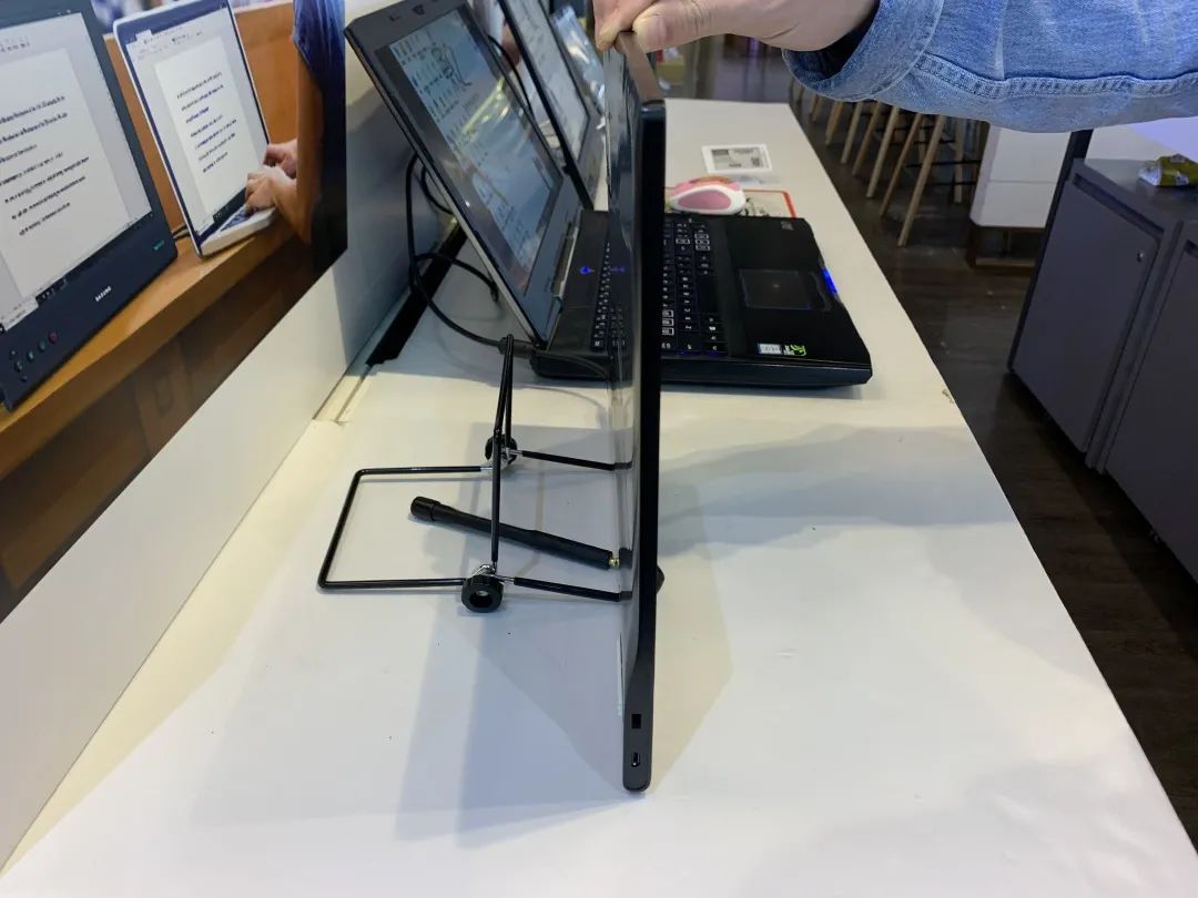 墨水屏平板推荐（墨水屏和液晶屏的区别）