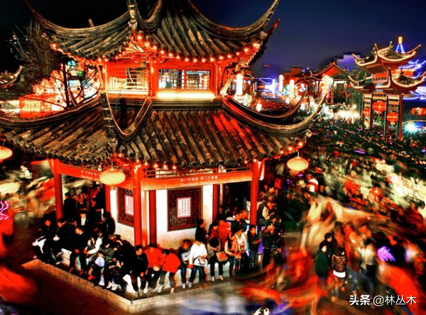 关于春节的经典诗词（小学生关于春节的古诗）