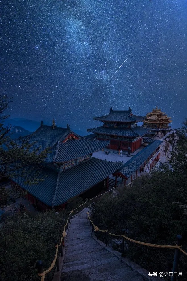 形容星星很多的诗句（关于星星的古诗整首）