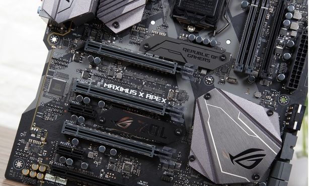 怎么看电脑的主板是什么牌子（笔记本电脑各种参数介绍）