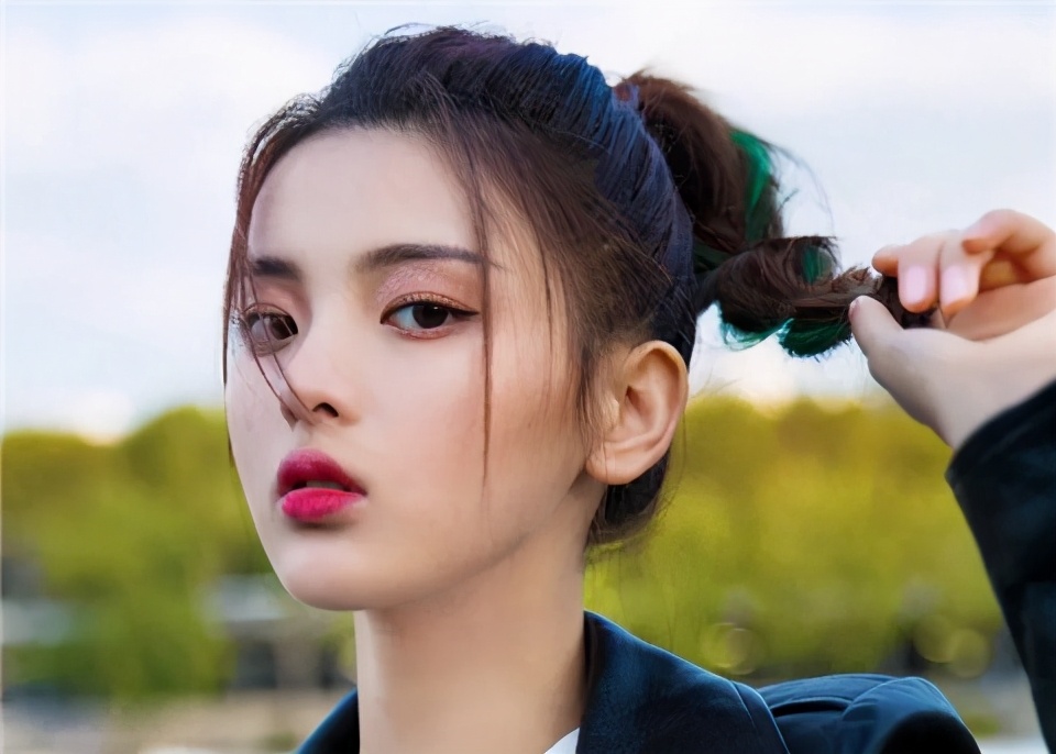 夸女生声音好听的句子（高情商夸女生唱歌好听的句子）