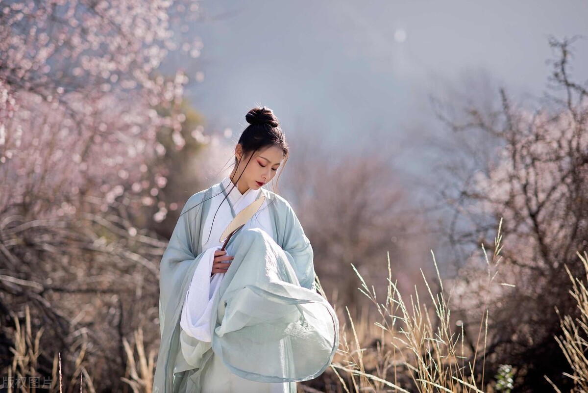 唐伯虎诗词经典名句（唐伯虎的名言名句）