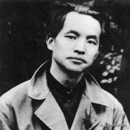 祭英烈寄语诗词(祭奠英烈寄语短句)