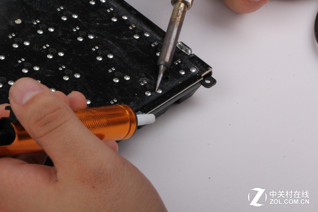 笔记本电脑键盘怎么拆开（笔记本键盘维修教程）